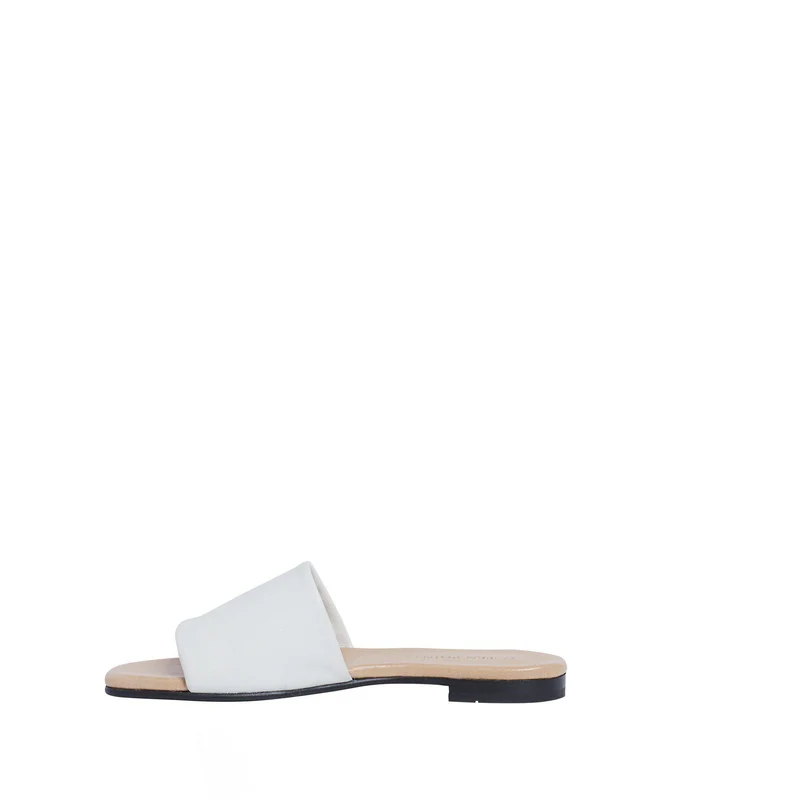 Madeleine Outlet — White