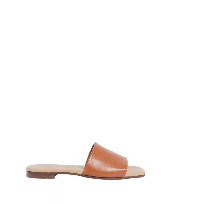 Madeleine Outlet — Cognac
