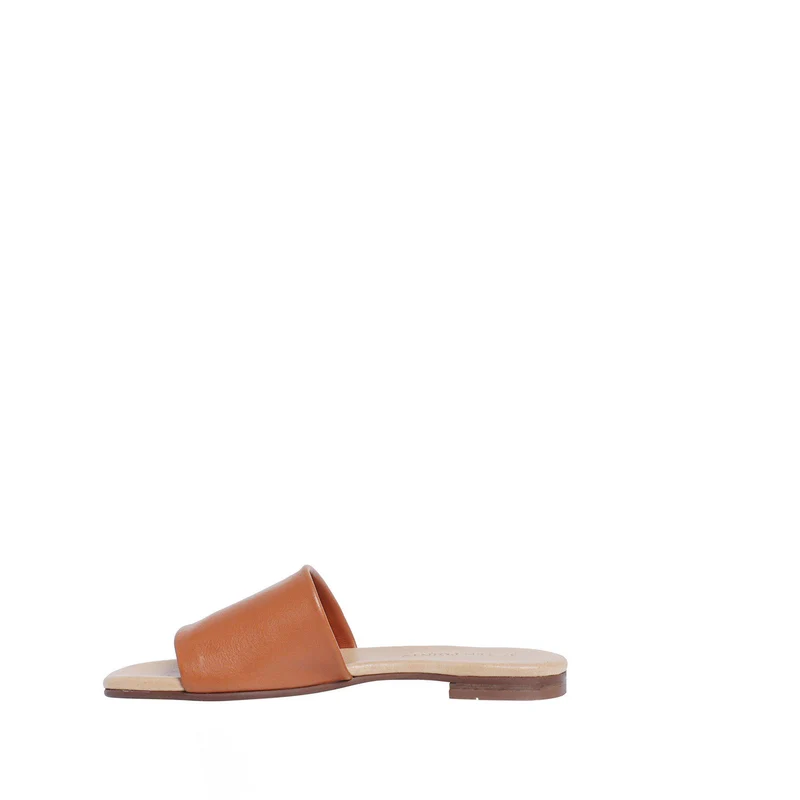 Madeleine Outlet — Cognac