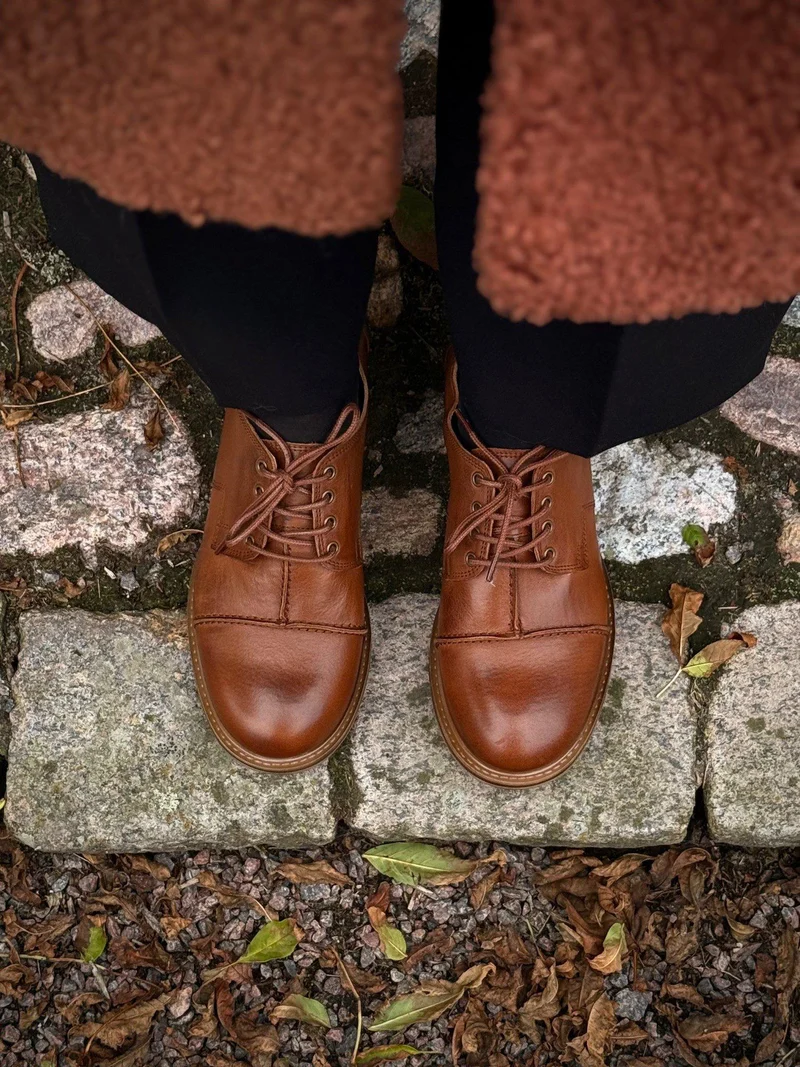 Pandora Laced shoes — Cognac