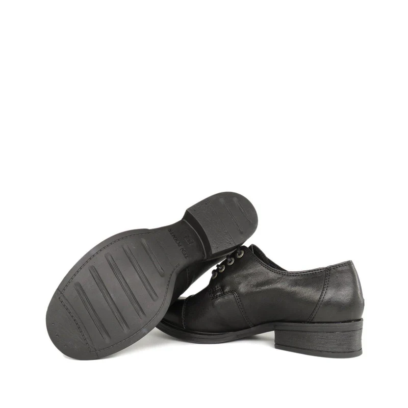 Pandora Laced shoes — Black