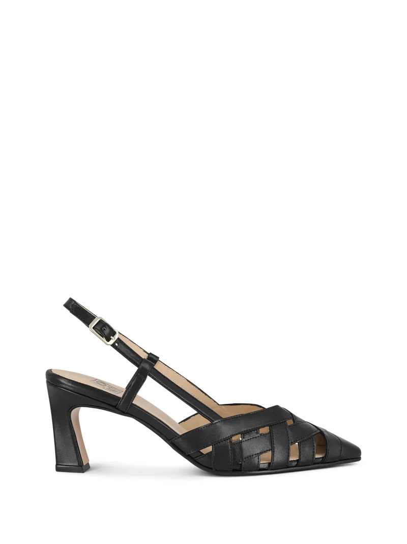 JEARN BLACK