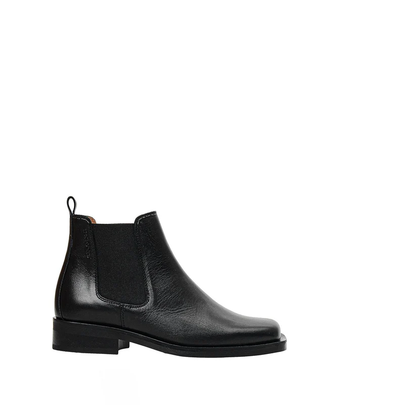 Elma Outlet — Black