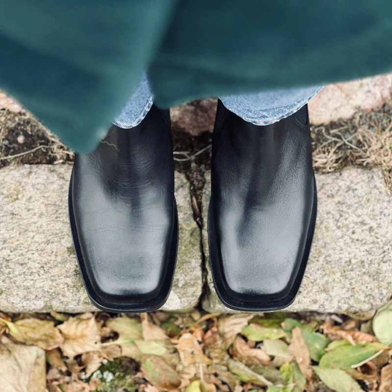 Elma Outlet — Black