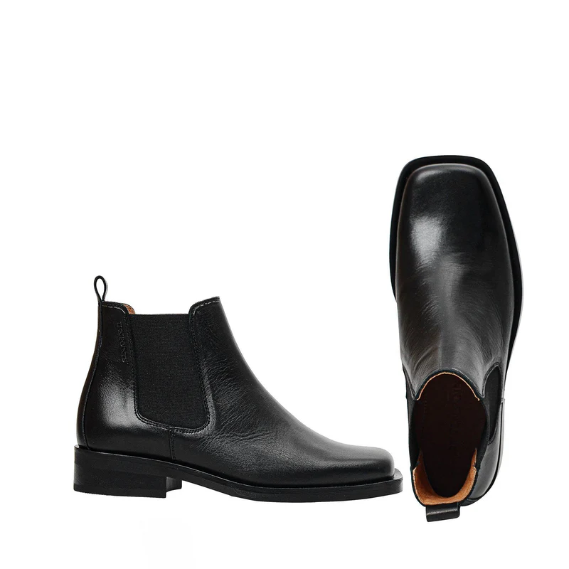 Elma Outlet — Black