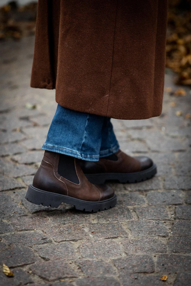 Mimmi Chelsea boots — Nutbrown