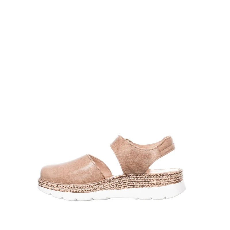 Maya Outlet — Sand