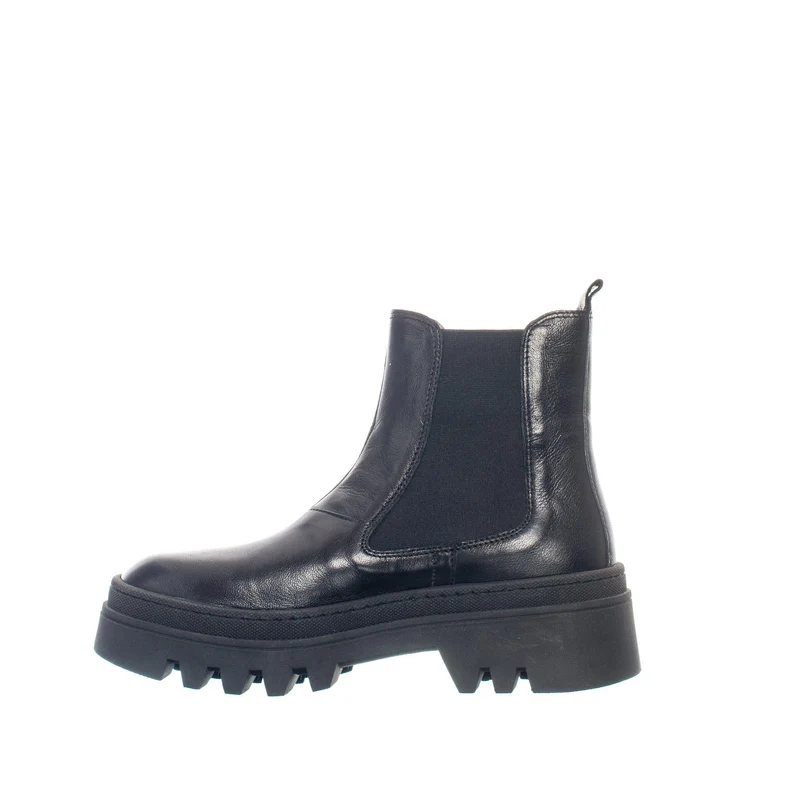 Hedda Outlet — Black