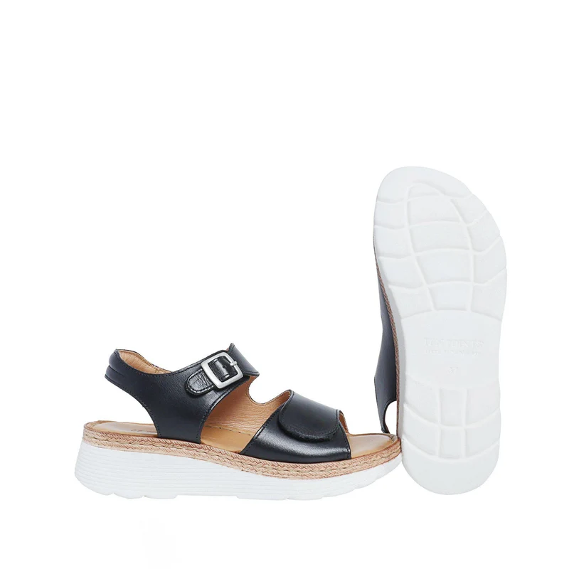 Maya 2 Outlet — Black