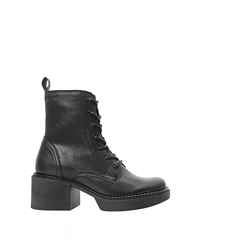 Selma Laced boots — Black