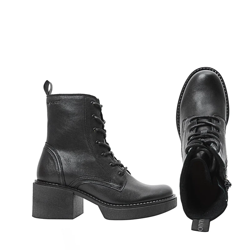 Selma Laced boots — Black