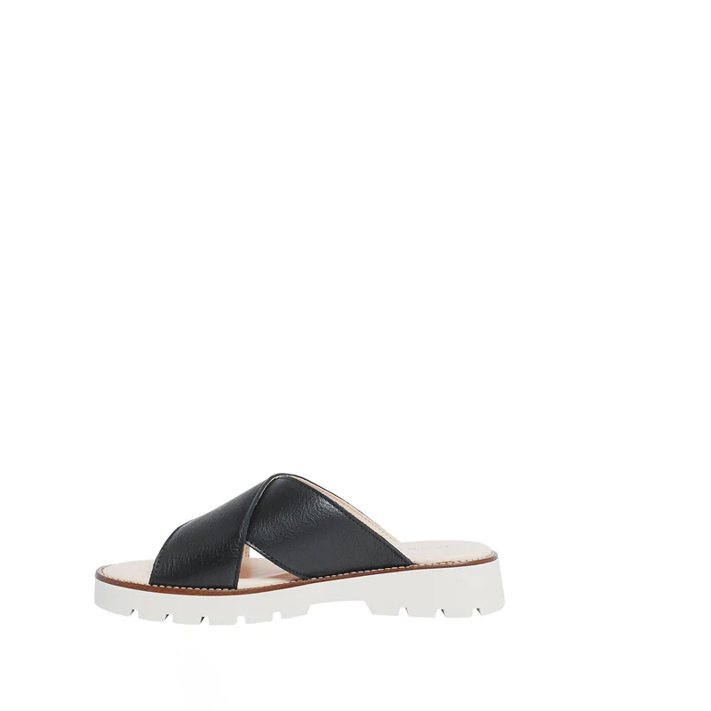 Ellen Outlet — Black