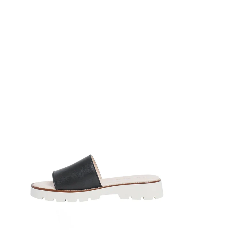 Ellen Outlet — Black