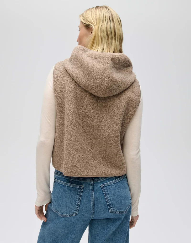 Akapu cape