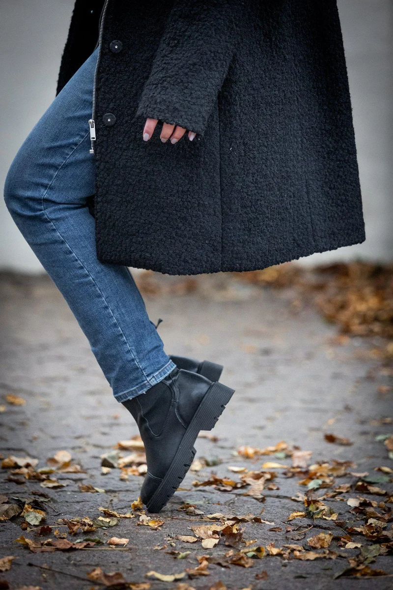Mimmi Chelsea boots — Black