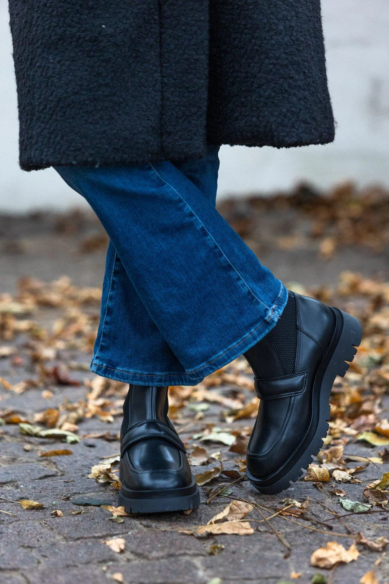 Margaret Ankle boots — Black