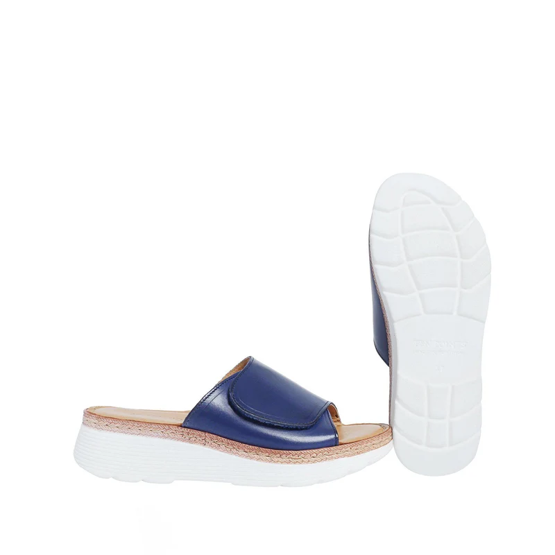 Maya 2 Outlet — Navy
