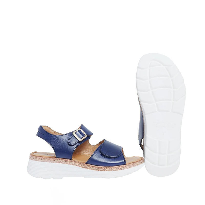 Maya 2 Outlet — Navy