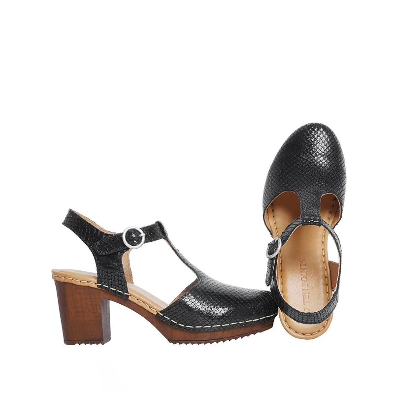 Amelia Outlet — Black