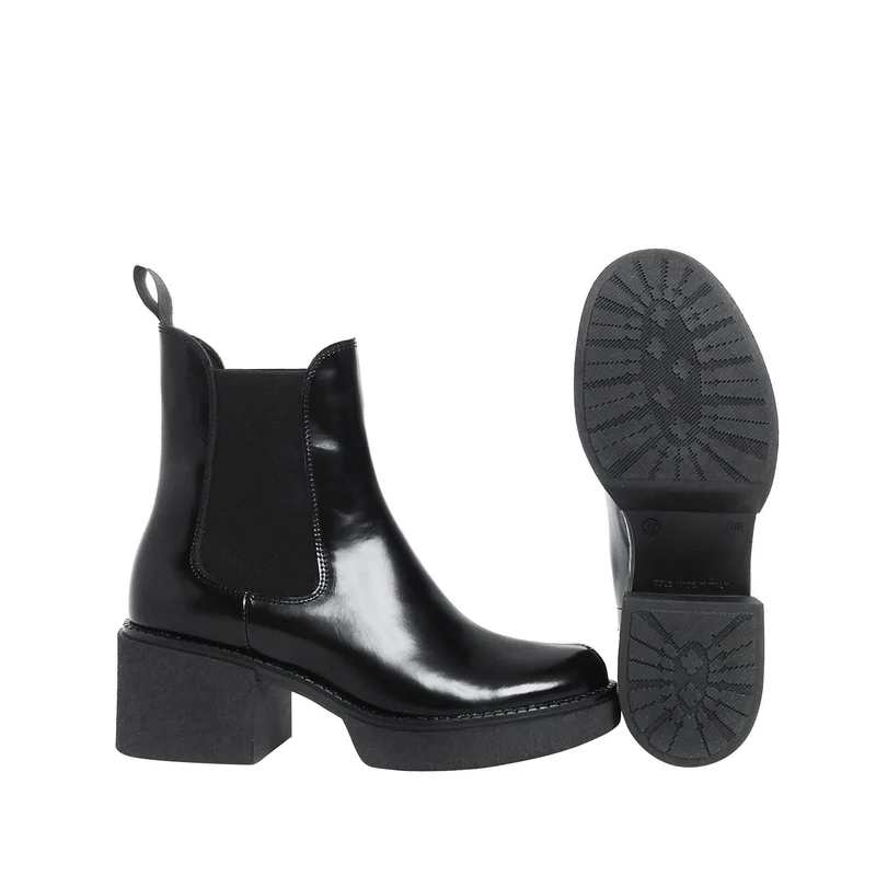 Selma Chelsea boots — Black