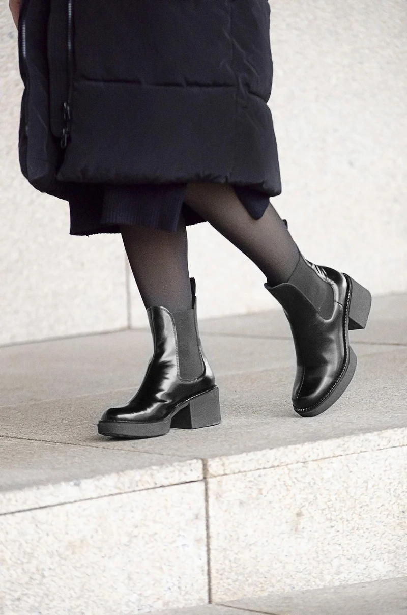Selma Chelsea boots — Black