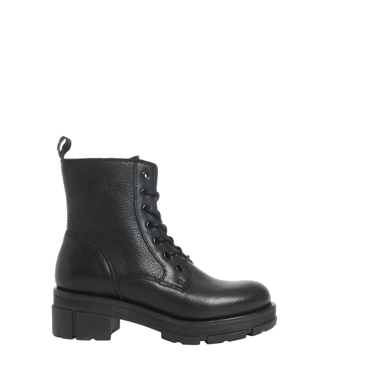 Cecilia Laced boots — Black