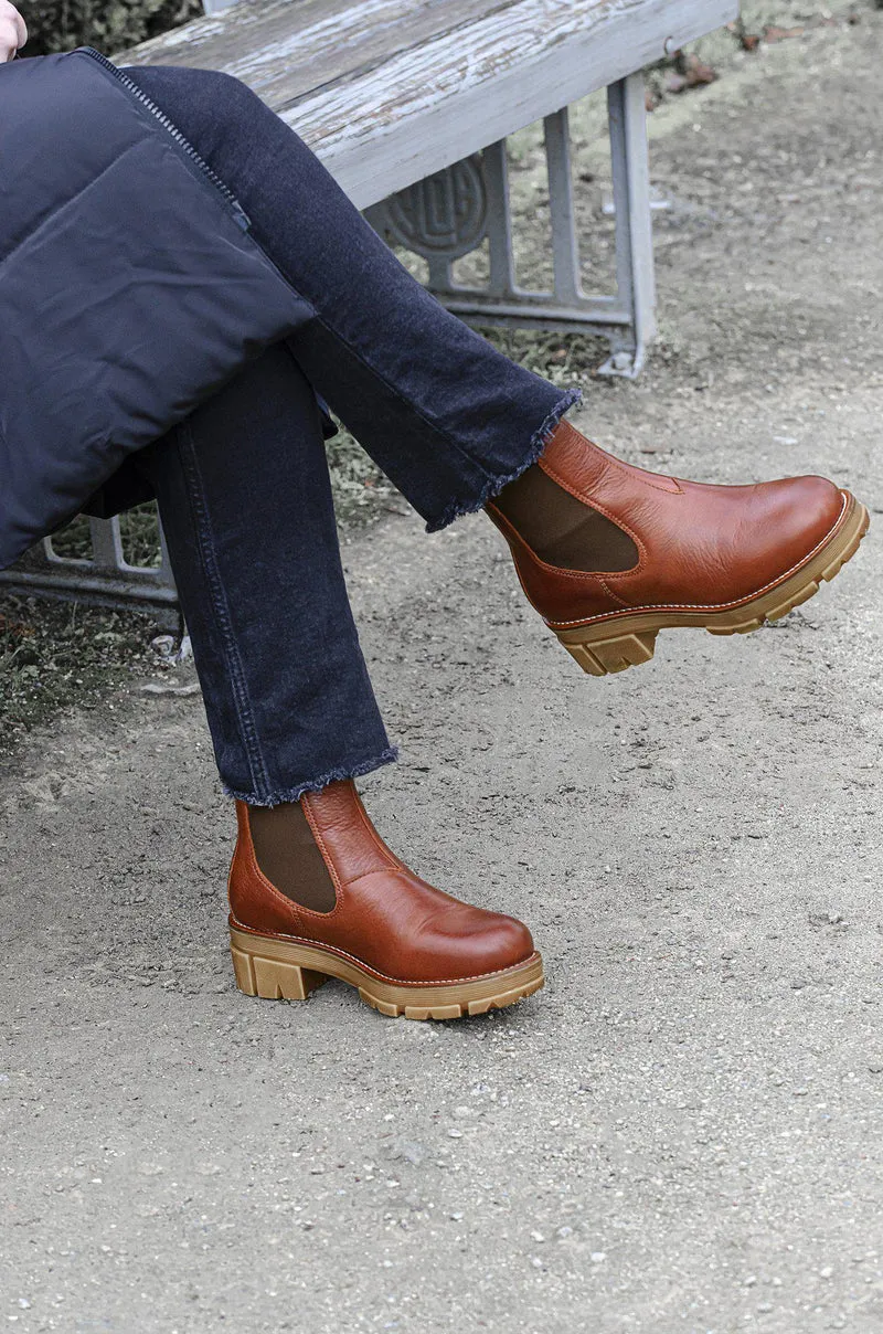 Cecilia Chelsea boots — Nutbrown