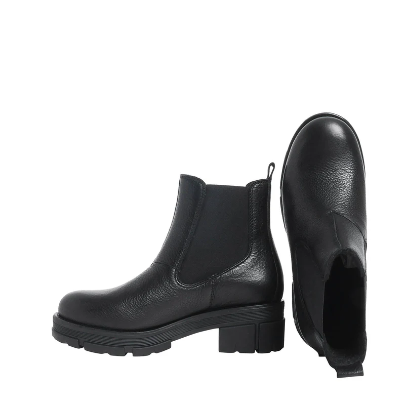 Cecilia Chelsea boots — Black