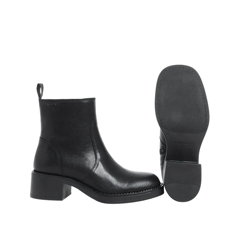 Ingrid Ankle boots — Black