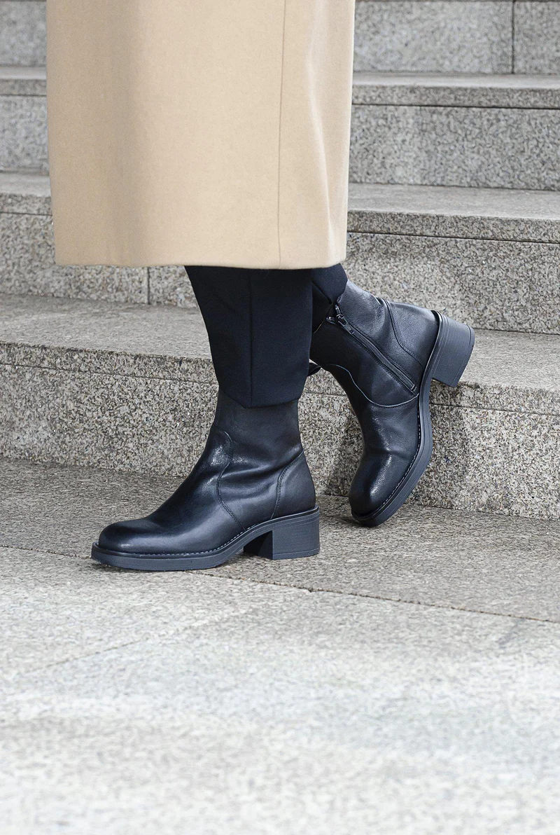 Ingrid Ankle boots — Black