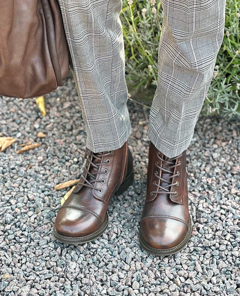 Pandora Laced boots — Rust