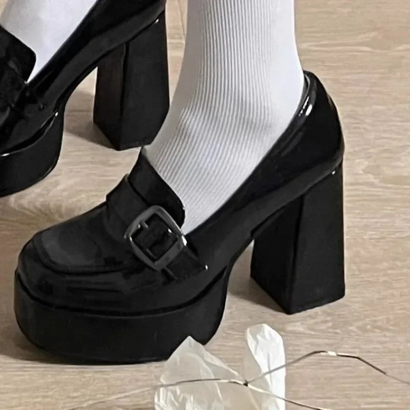 Selvina Keilschuhe – Damen Schuhe mit Keilabsatz, Schnallenverschluss und PU-Material