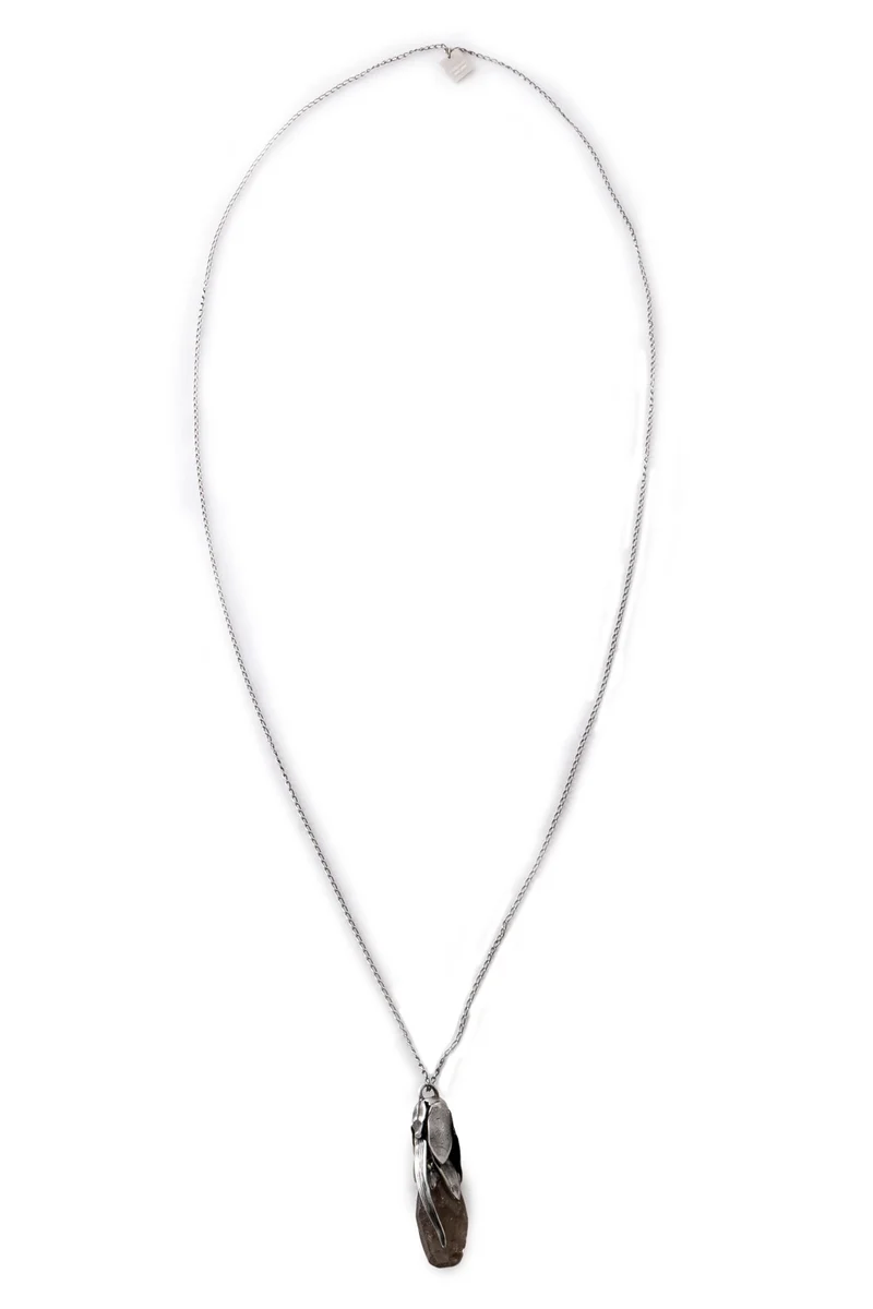 GOTI Silberkette mit Anhänger in Knospenform CN1157 silber