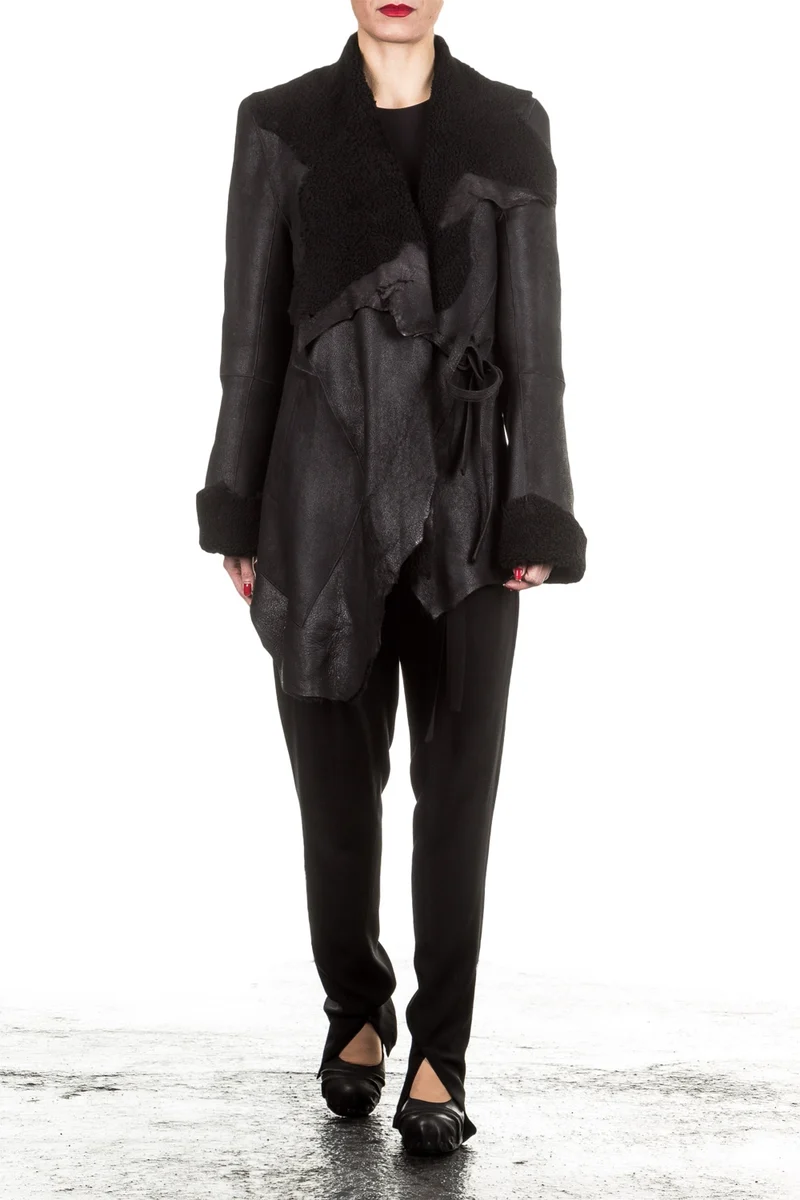 Ann Demeulemeester Unisex Lammfell Jacke schwarz