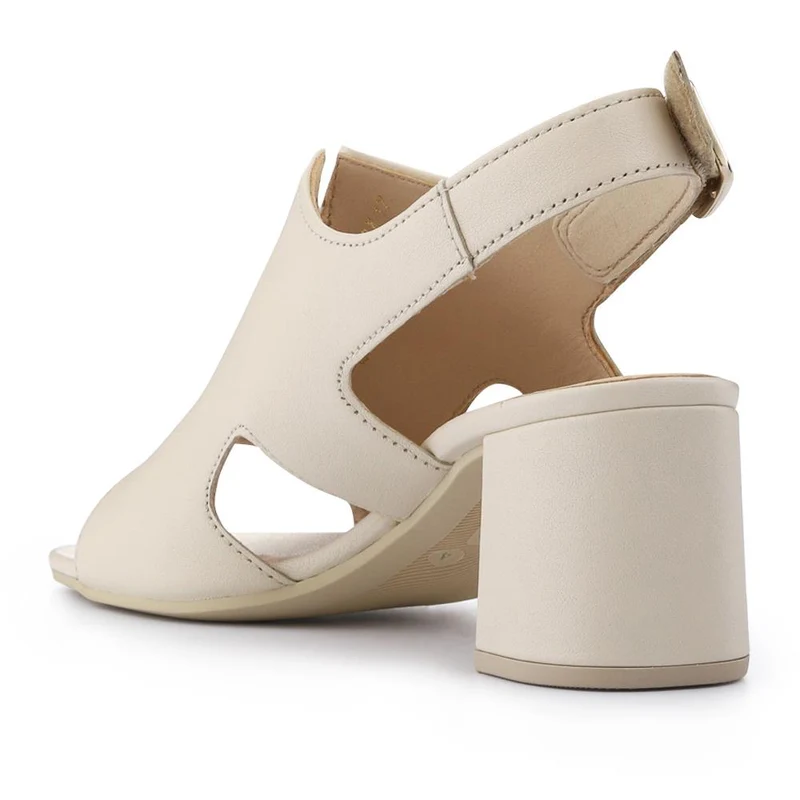 Smart Leather Block-Heeled Sandals - GAB41514 / 327 008 - Cream