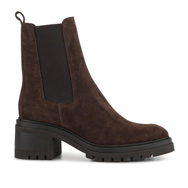 Darrah Leather Chelsea Boots - DARRAH / 324 252 - Chocolate Suede