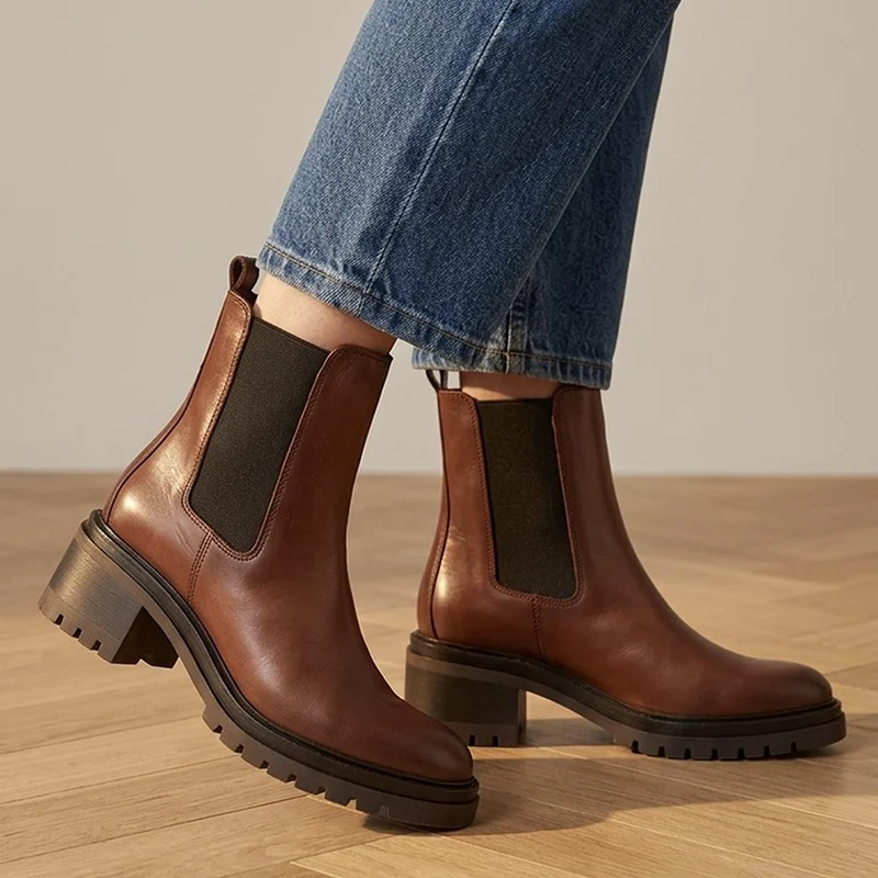 Darrah Leather Chelsea Boots - DARRAH / 324 252 - Brown
