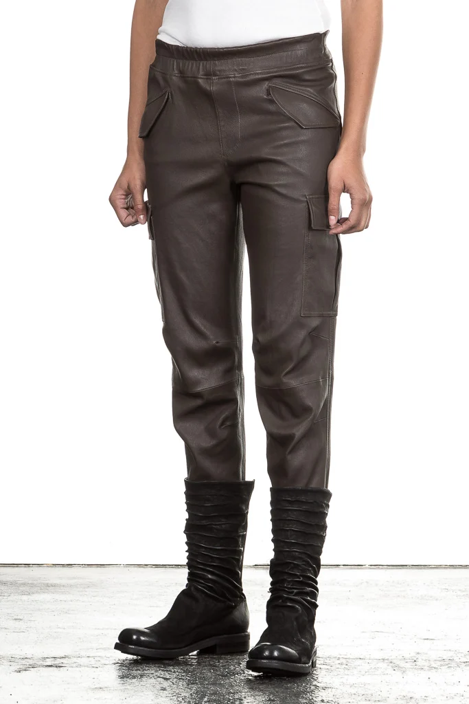 NOVE Damen Lammnappa Cargo Lederhose braungrau
