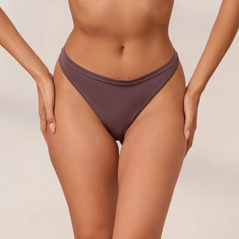 Barely There String - Blaubeere