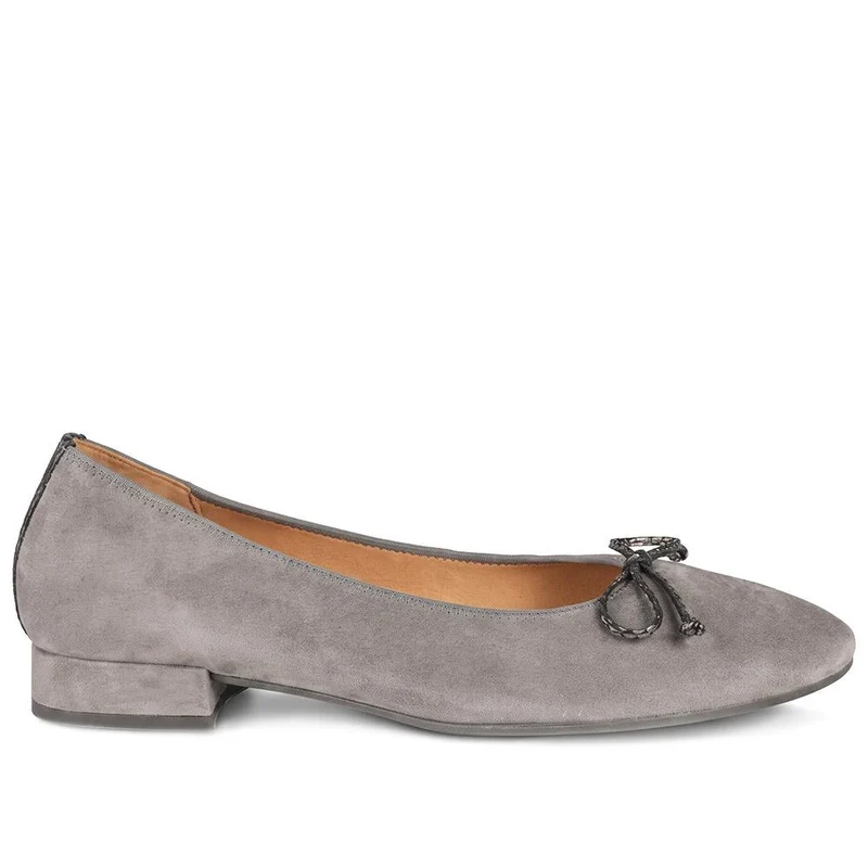 Wide Fit Leather Delicate Bow Pumps - GAB44516 / 330 027