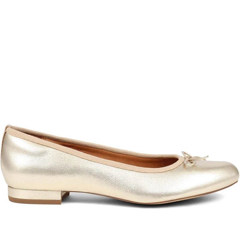Soleil Leather Low Ballet Pumps - SOLEIL / 323 600