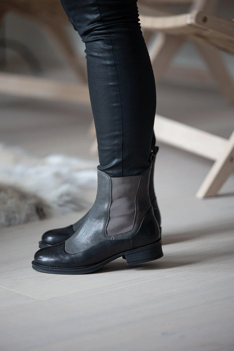 Pandora Chelsea boots — Grey