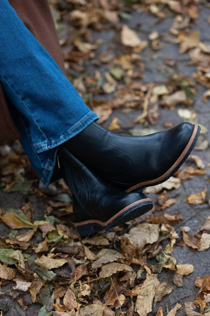Astrid Ankle boots — Black