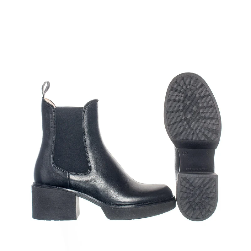 Selma Chelsea boots — Black