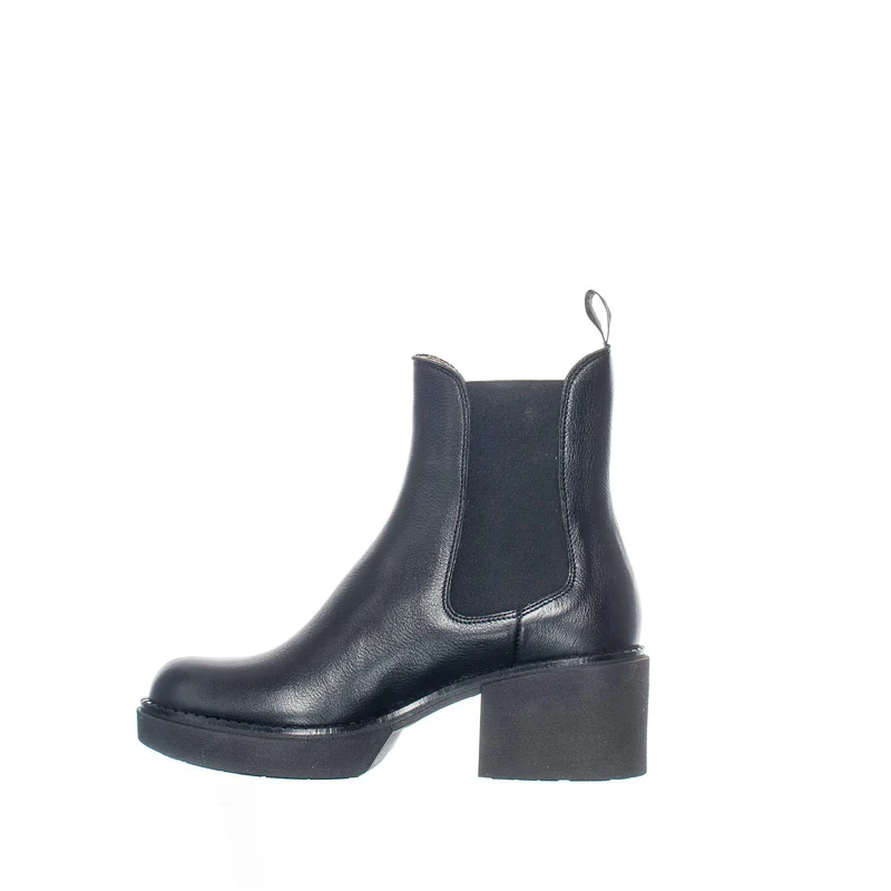 Selma Chelsea boots — Black