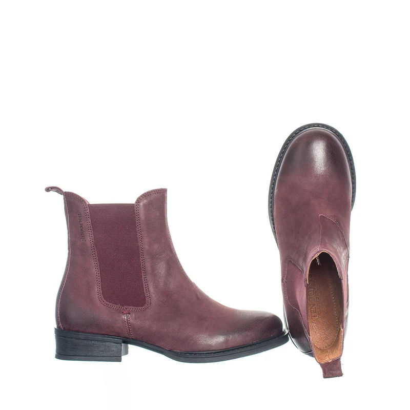 Pandora Chelsea boots — Wine