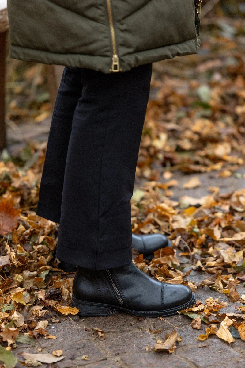 Pandora Ankle boots — Black