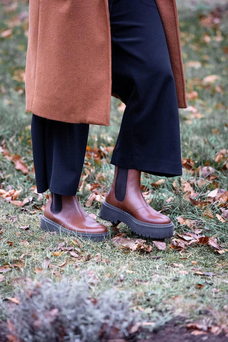 Alina Chelsea boots — Brown