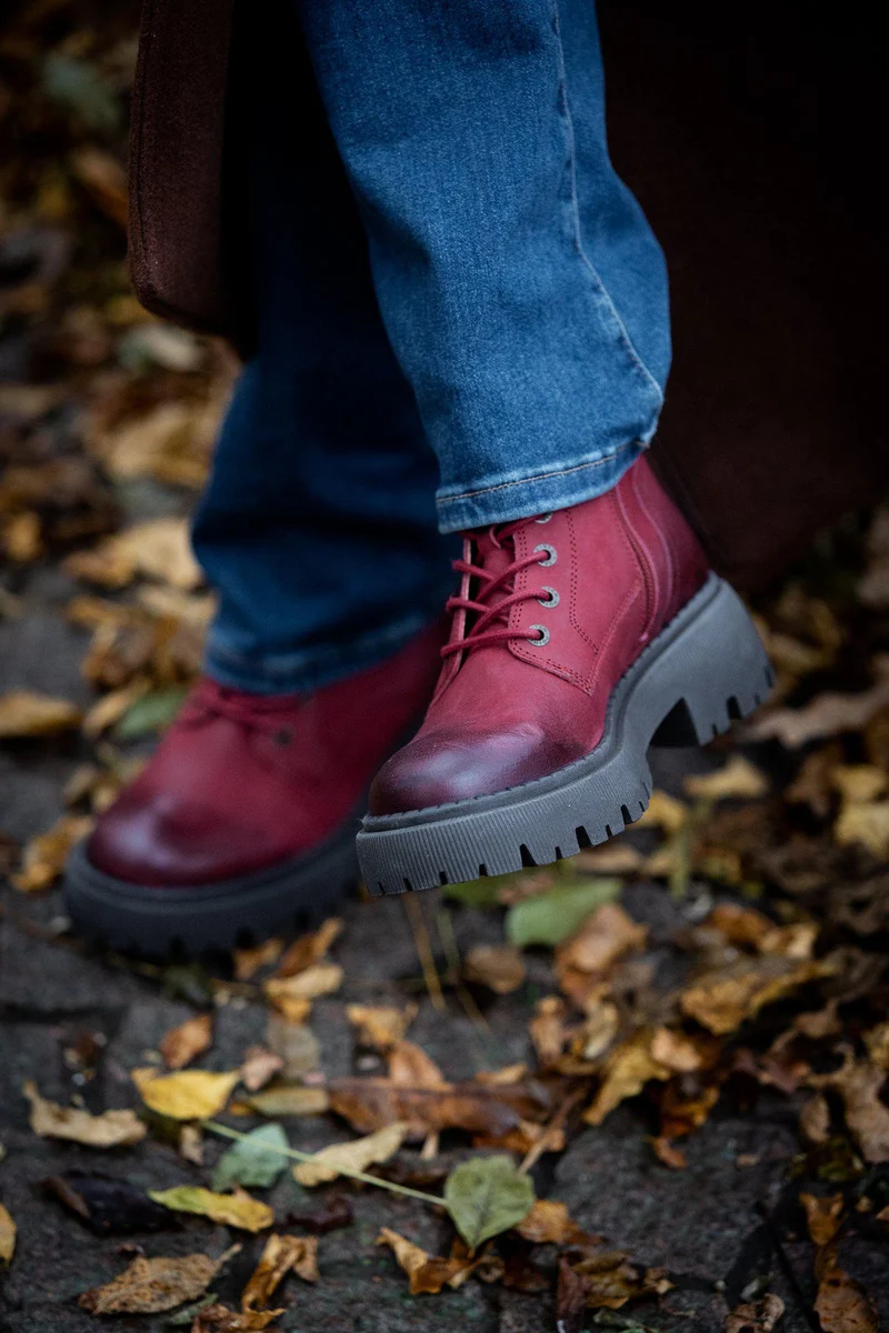 Pandora Chunky Laced boots — Sundried Tomato