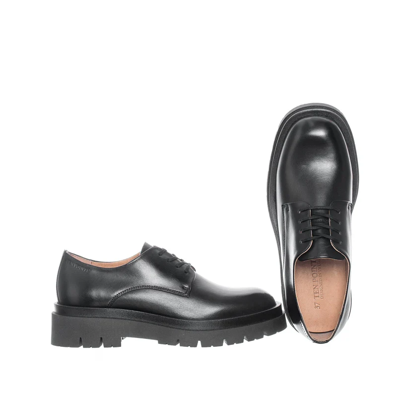Margaret Laced shoes — Black
